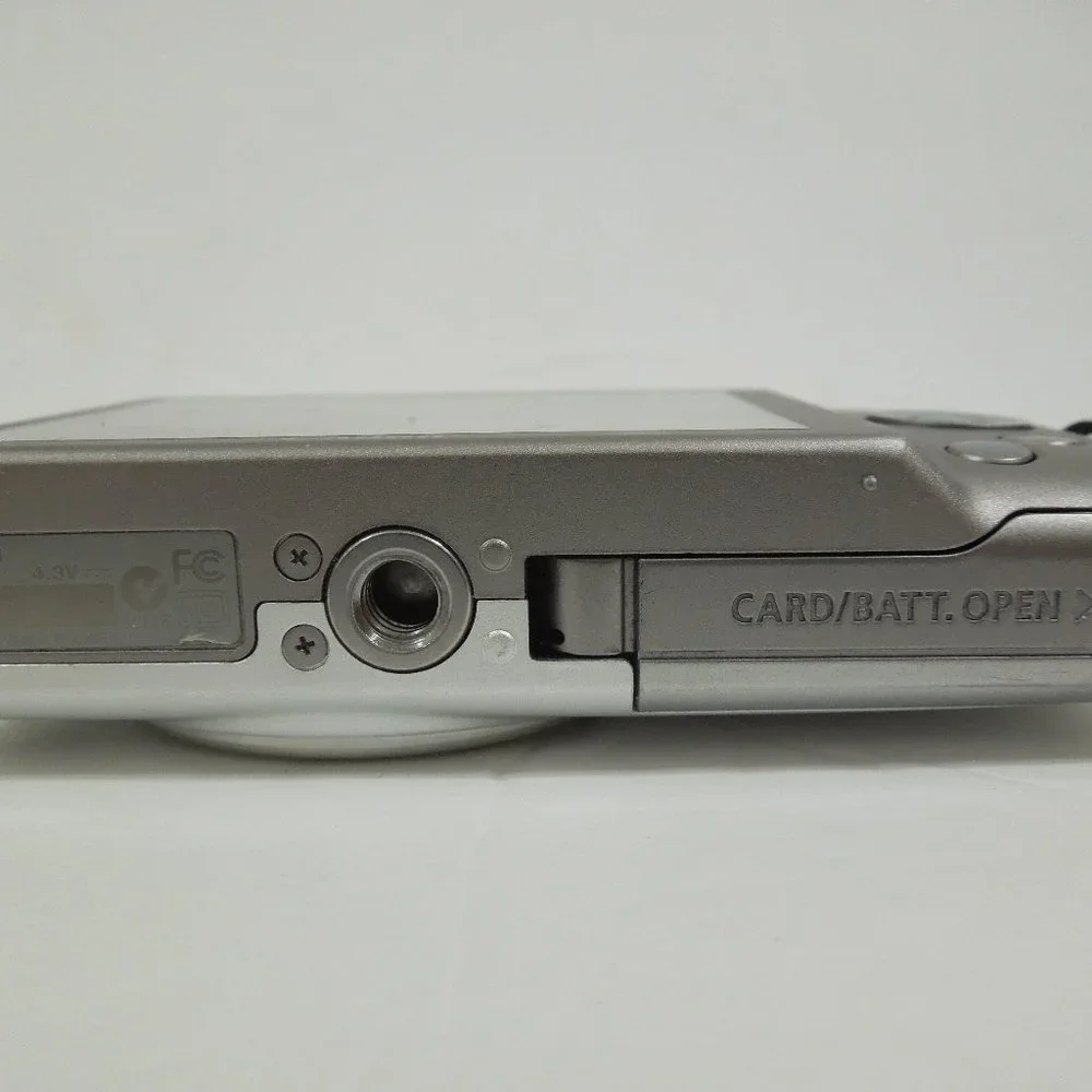 Canon PowerShot A4000 is 16.0 MP Digital Camera with 8X Optical Zoom - Picture 5 of 8